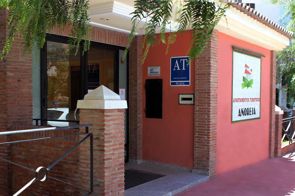 Apartamentos Turisticos Anoreta Rincón de la Victoria Екстериор снимка